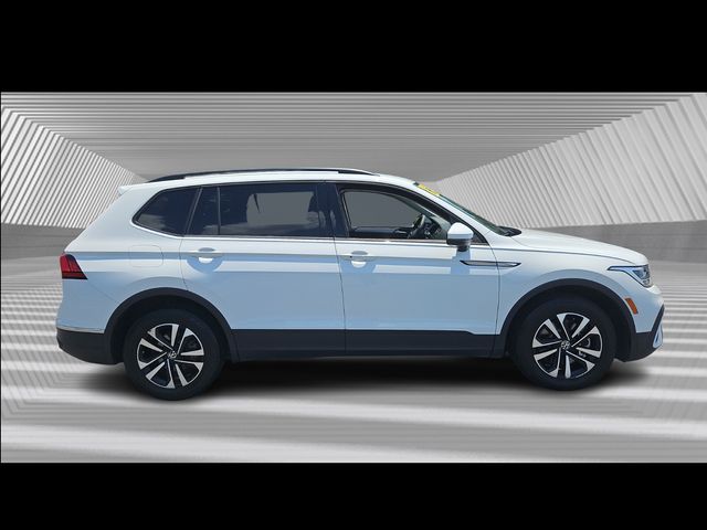 2023 Volkswagen Tiguan S photo 3