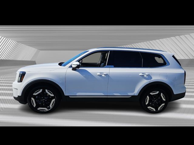 2023 Kia Telluride EX photo 2