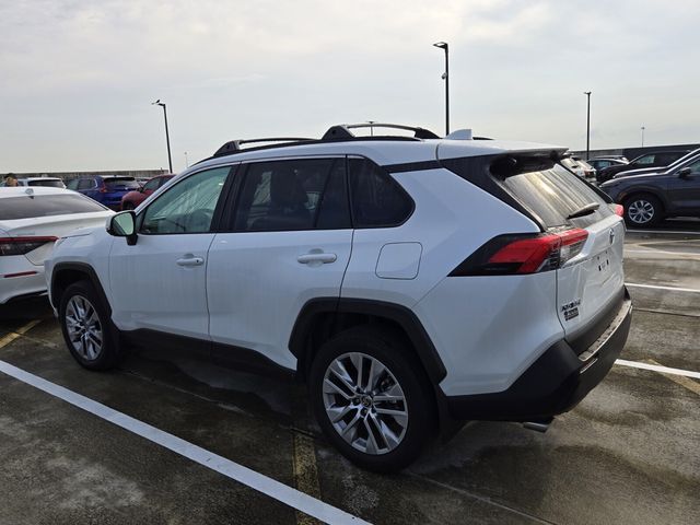 2024 Toyota RAV4 XLE Premium photo 3