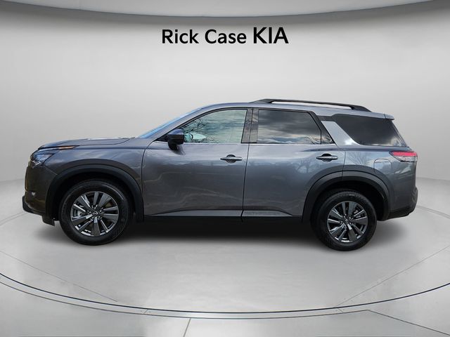 2025 Nissan Pathfinder SV photo 2