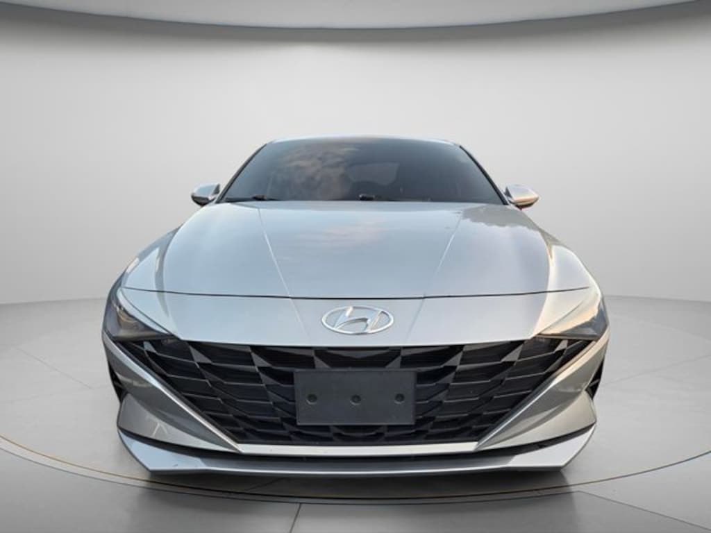 Used 2023 Hyundai Elantra SEL Sedan