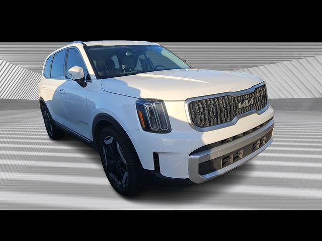 2023 Kia Telluride EX X-Line photo 3