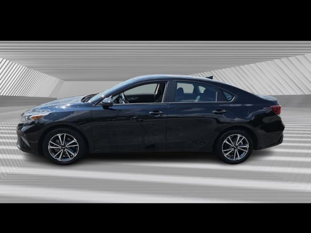 Used 2023 Kia Forte LXS Sedan