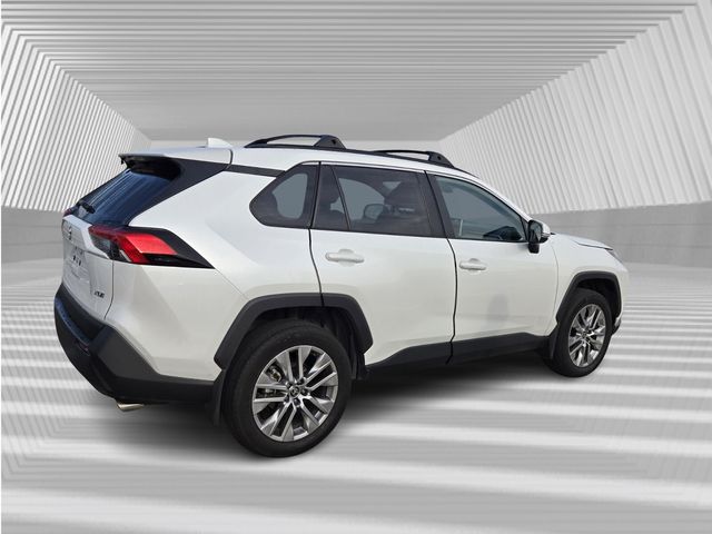 2024 Toyota RAV4 XLE Premium photo 2