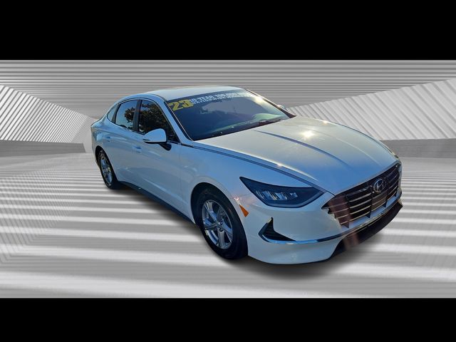 2023 Hyundai Sonata SE photo 2