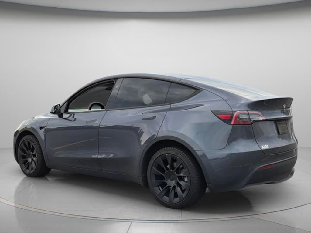 Used 2023 Tesla Model Y Long Range SUV