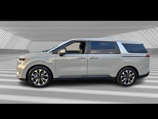 2024 Kia Carnival EX photo 2