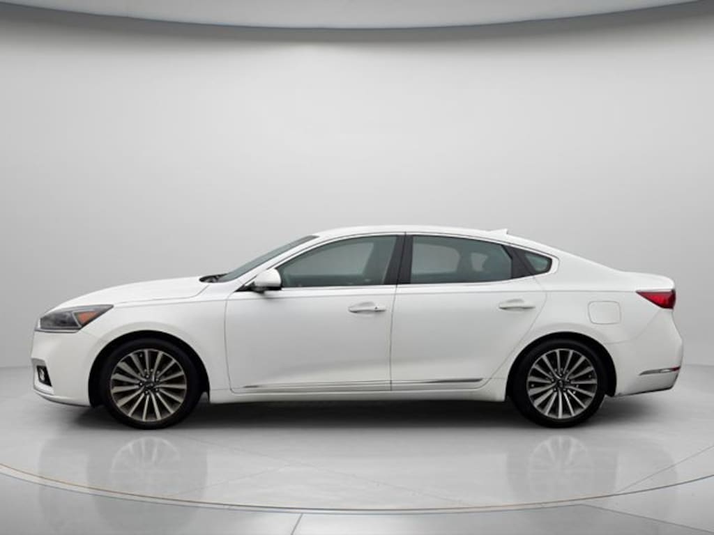 Used 2017 Kia Cadenza Premium Sedan