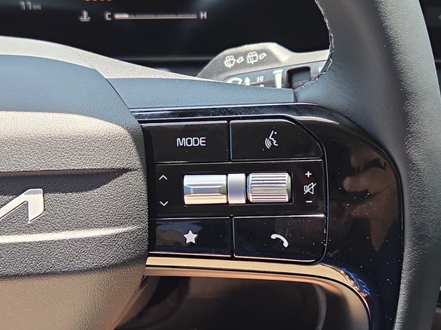 2026 Kia Sorento LX - Photo 11