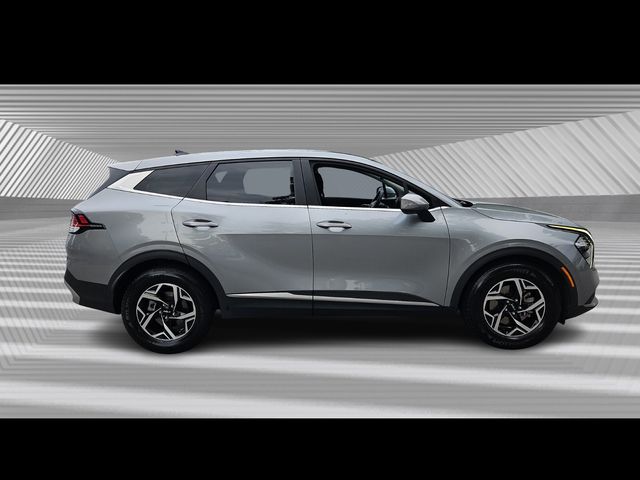 2023 Kia Sportage LX photo 3
