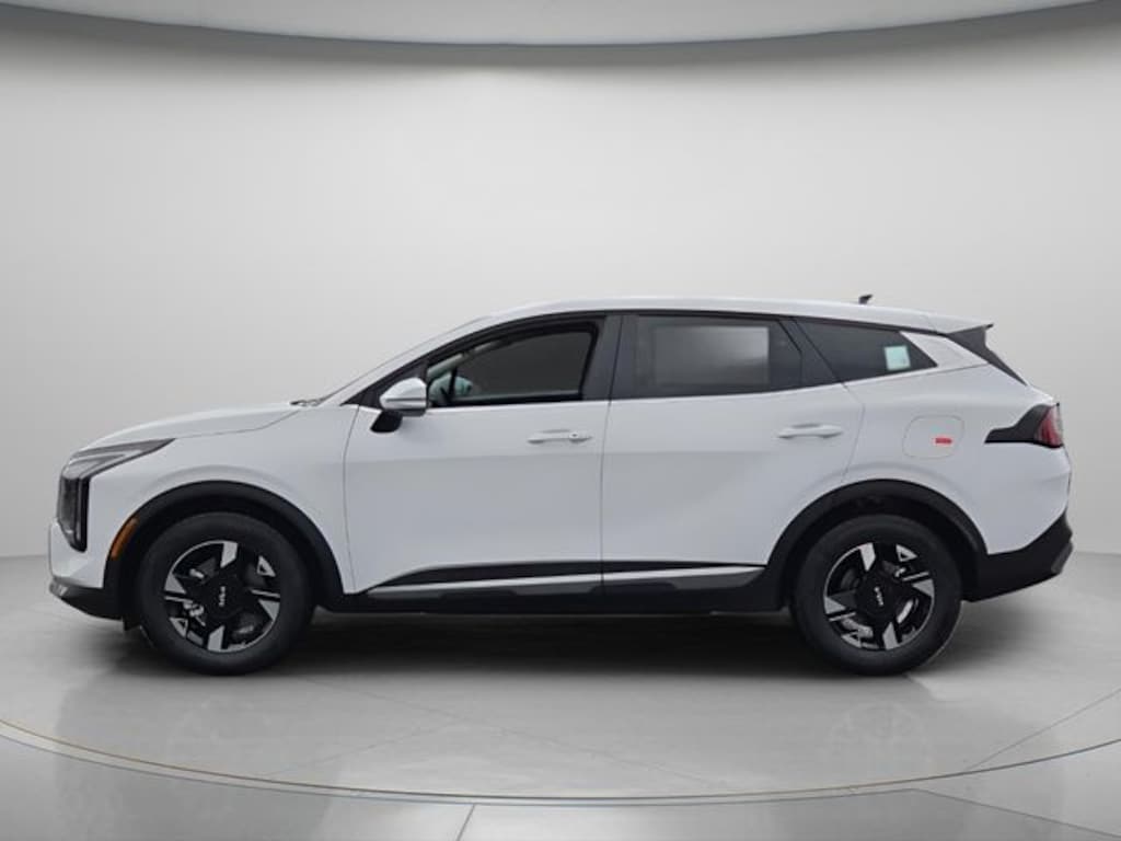 New 2026 Kia Sportage LX SUV