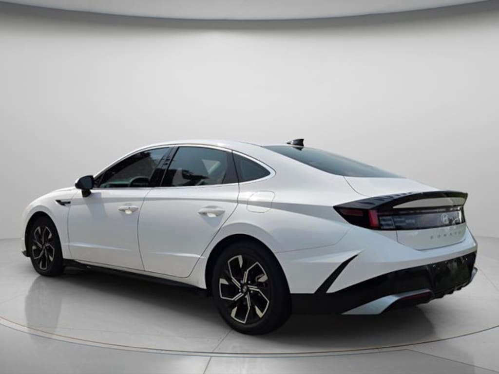 Used 2024 Hyundai Sonata SEL Sedan