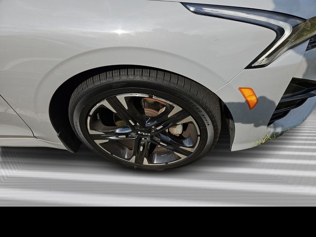 2022 Kia K5 GT-Line photo 4