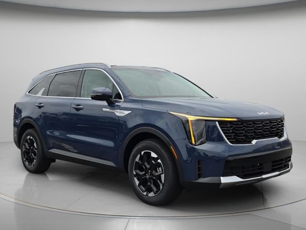 New 2026 Kia Sorento S SUV