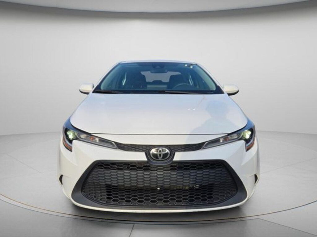 Used 2022 Toyota Corolla LE Sedan