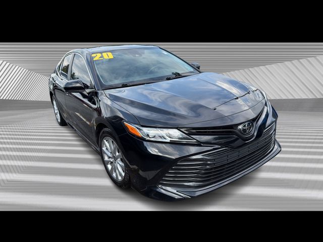 2020 Toyota Camry LE photo 3