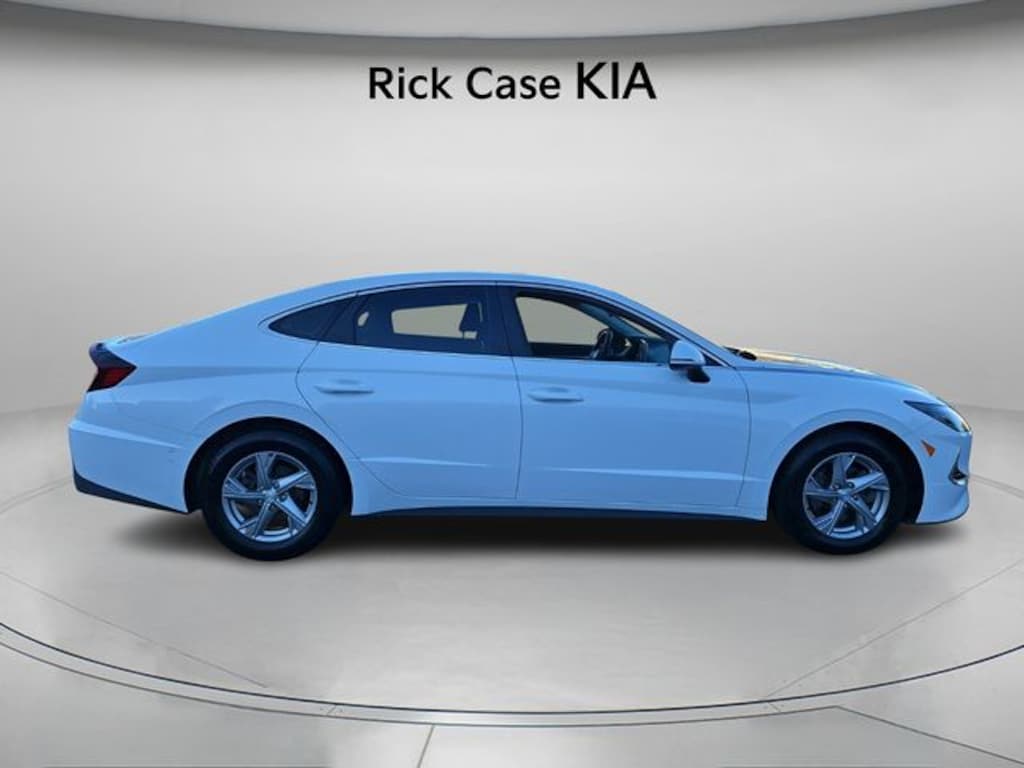 Used 2023 Hyundai Sonata SE Sedan