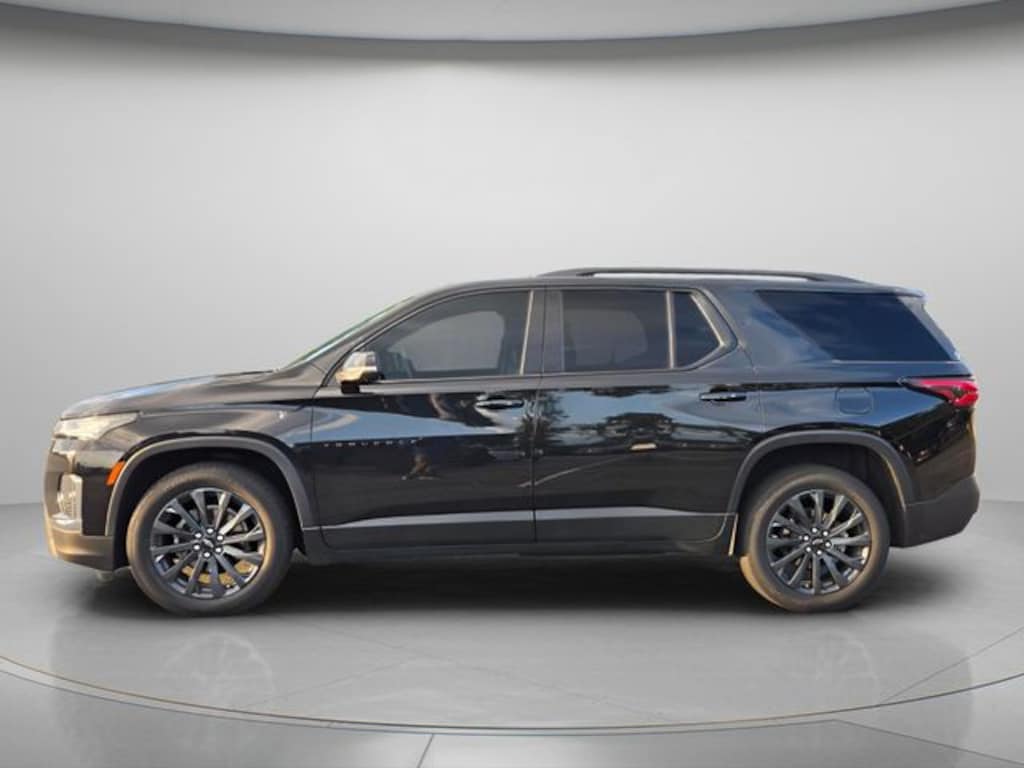 Used 2023 Chevrolet Traverse RS SUV