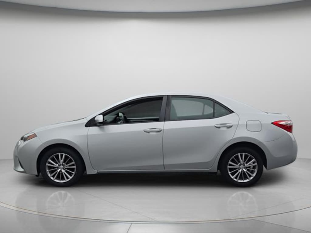 Used 2015 Toyota Corolla LE Plus Sedan