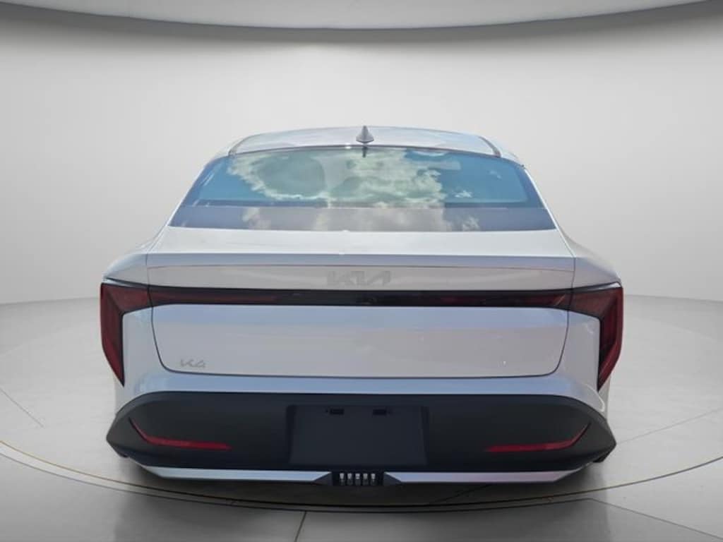 New 2026 Kia K4 LXS Sedan