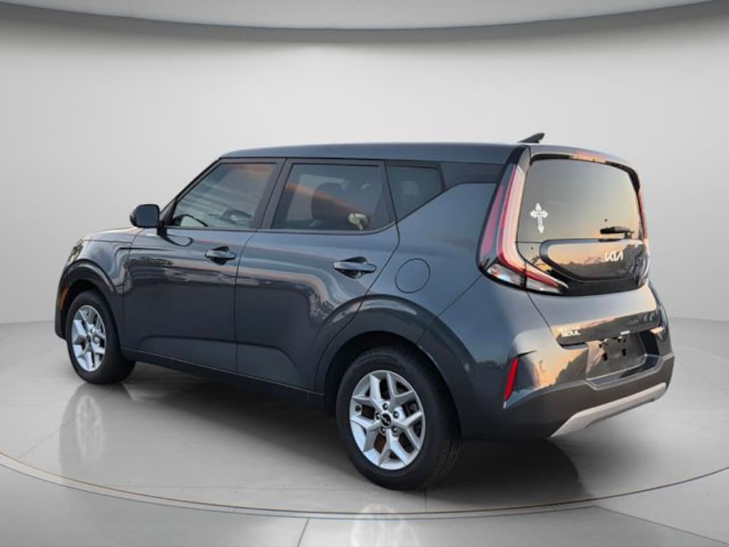 Certified 2023 Kia Soul LX Hatchback