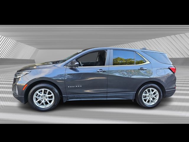 2023 Chevrolet Equinox LT photo 2