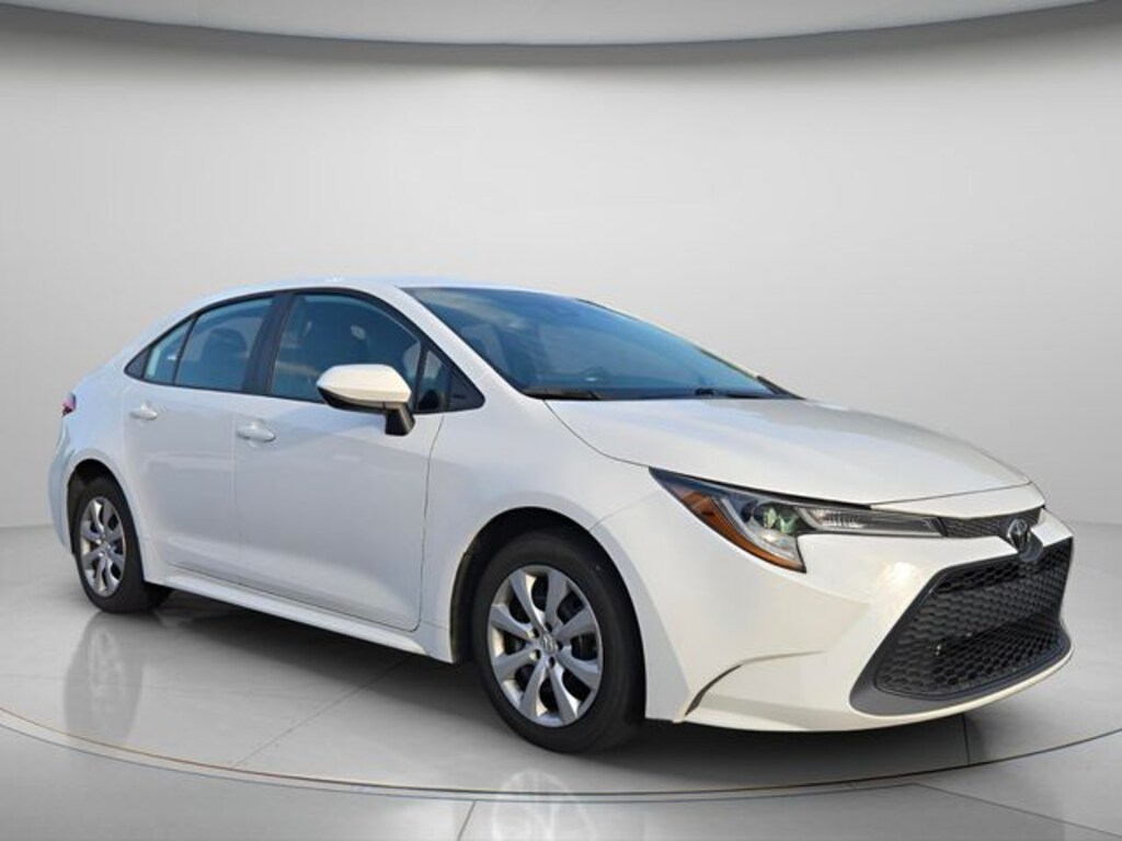 Used 2022 Toyota Corolla LE Sedan
