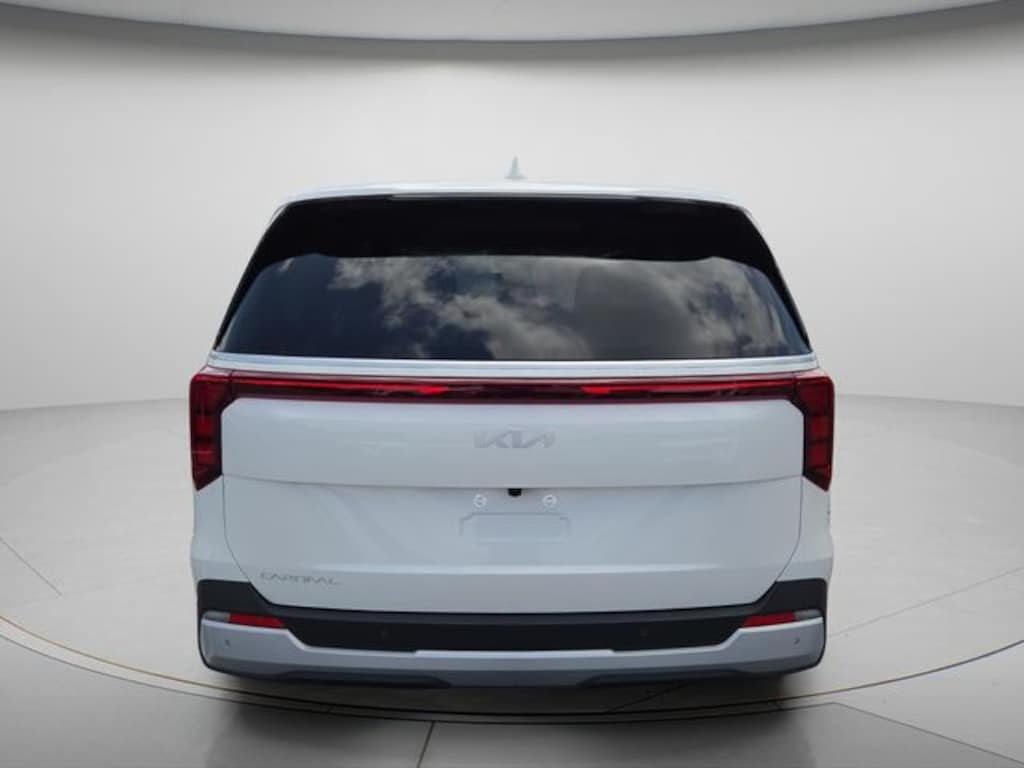 New 2026 Kia Carnival LXS Minivan/Van