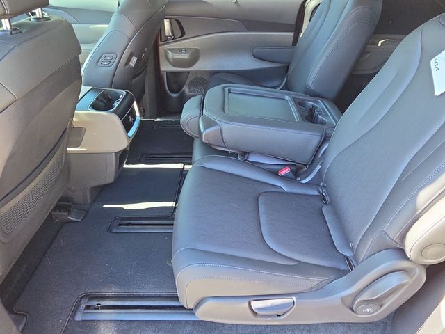 2026 Kia Carnival EX - Photo 7