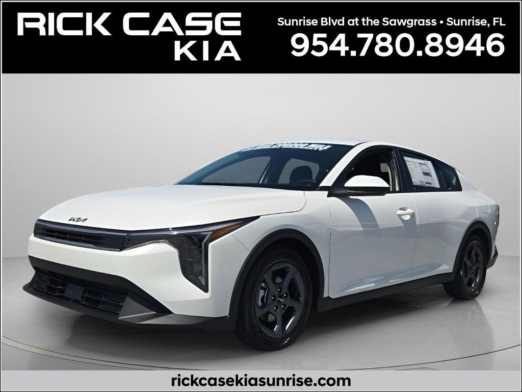 New 2026 Kia K4 LXS Sedan