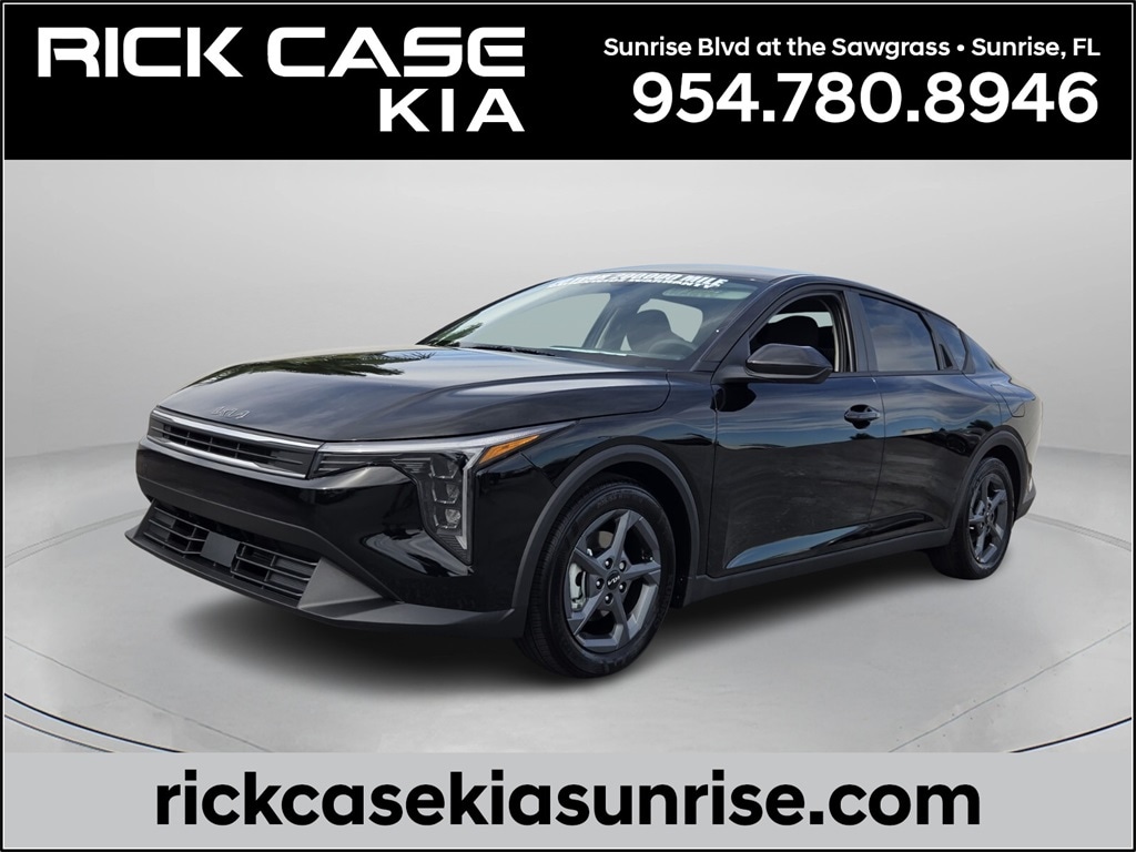 New 2025 Kia K4 LXS Sedan