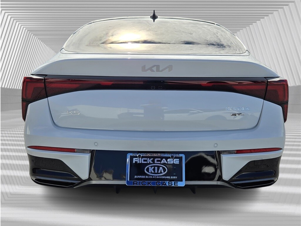 2026 Kia K5 GT-Line photo 4