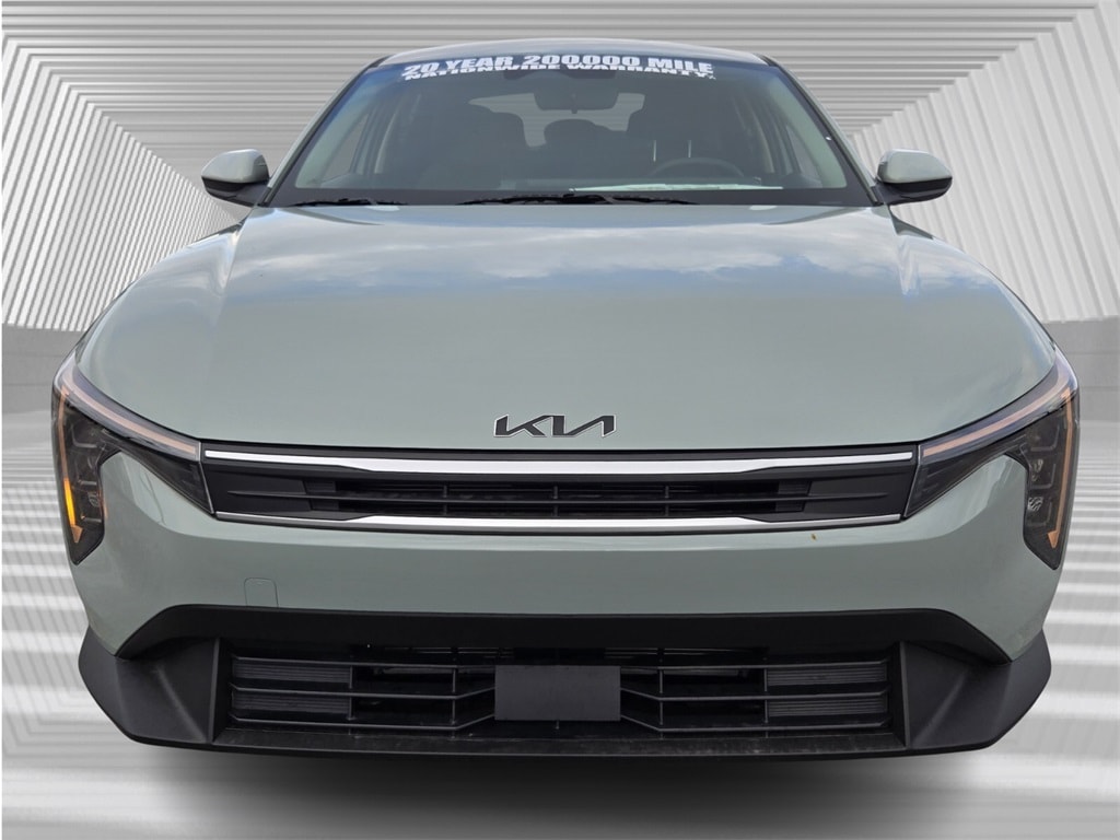 New 2025 Kia K4 LX Sedan