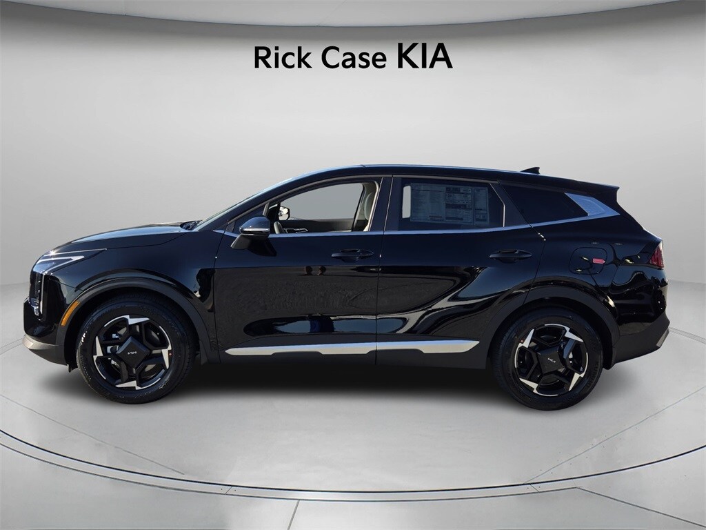 2026 Kia Sportage EX photo 2