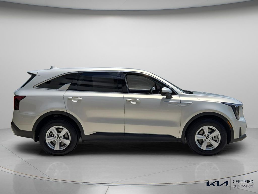 Used 2026 Kia Sorento LX SUV