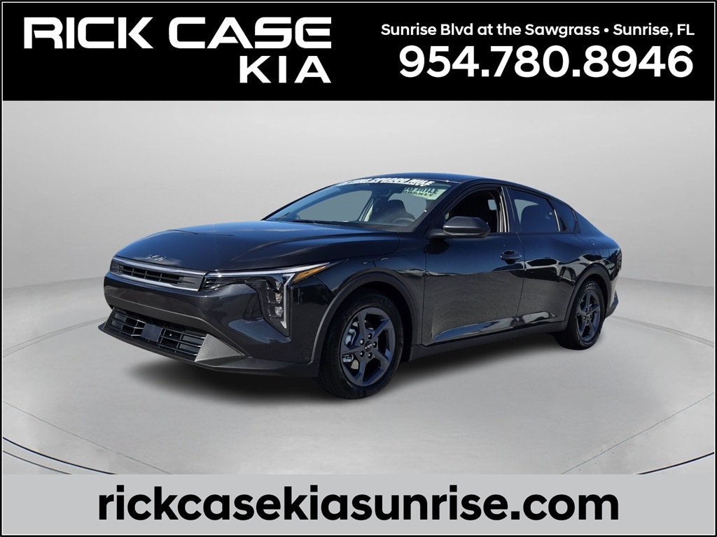 New 2025 Kia K4 LXS Sedan