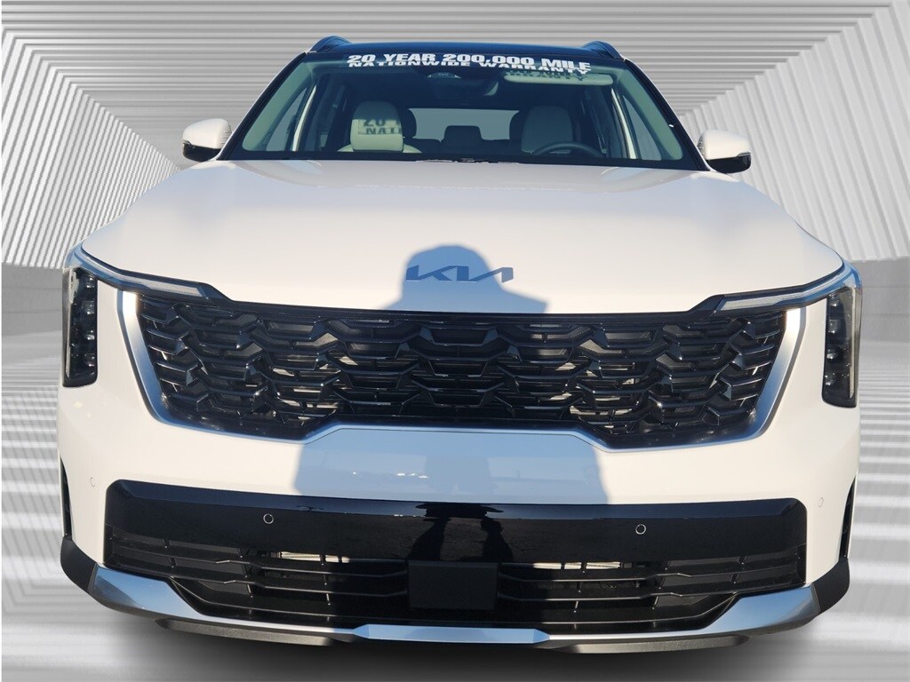 2025 Kia Sorento S photo 3