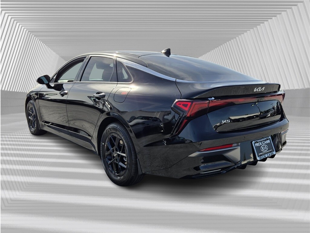 2026 Kia K5 LXS photo 4