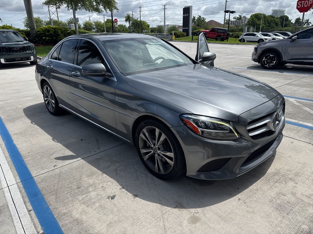 2019 Mercedes-Benz C-Class C300's photo