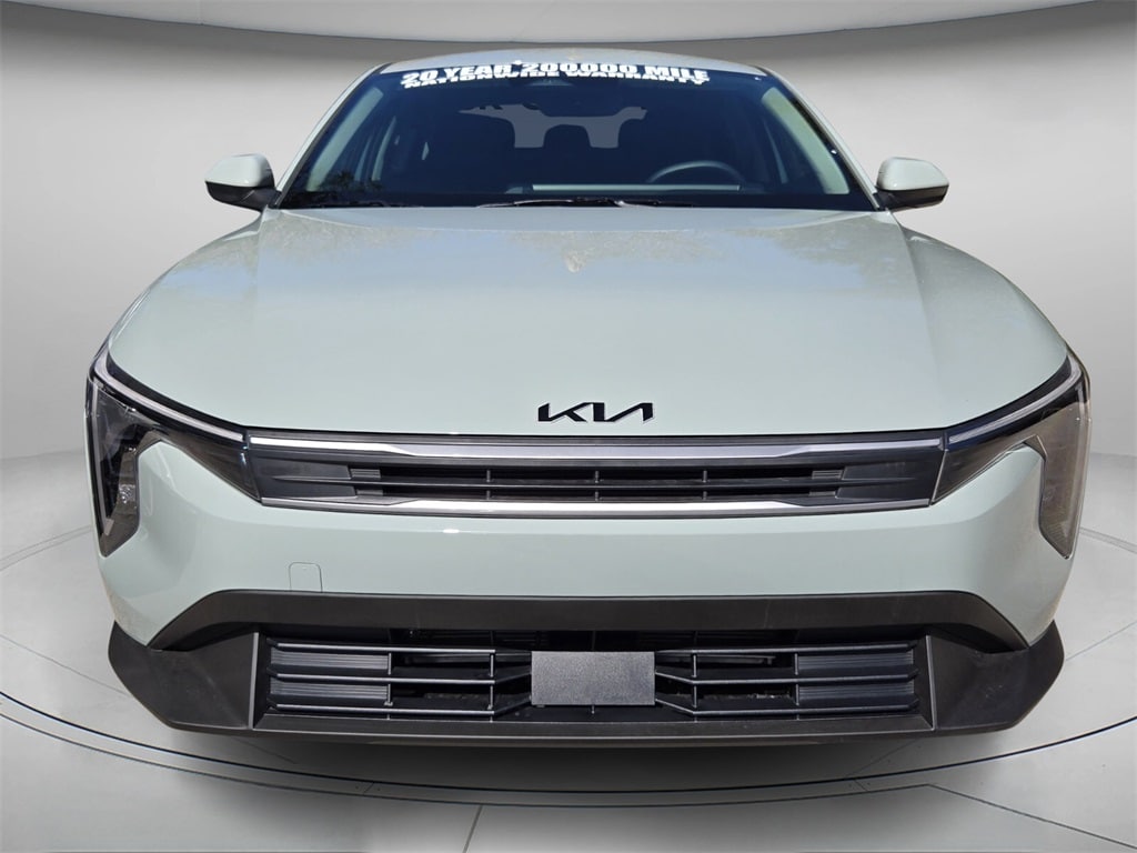 New 2025 Kia K4 LXS Sedan