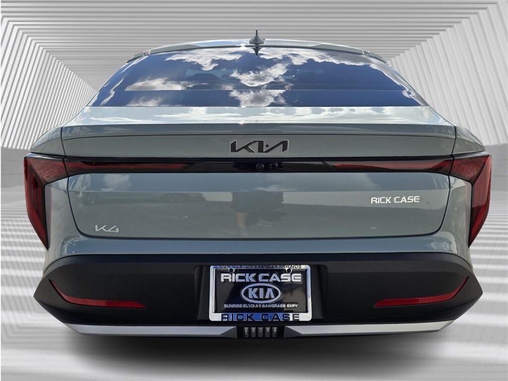 2025 Kia K4 LXS photo 4