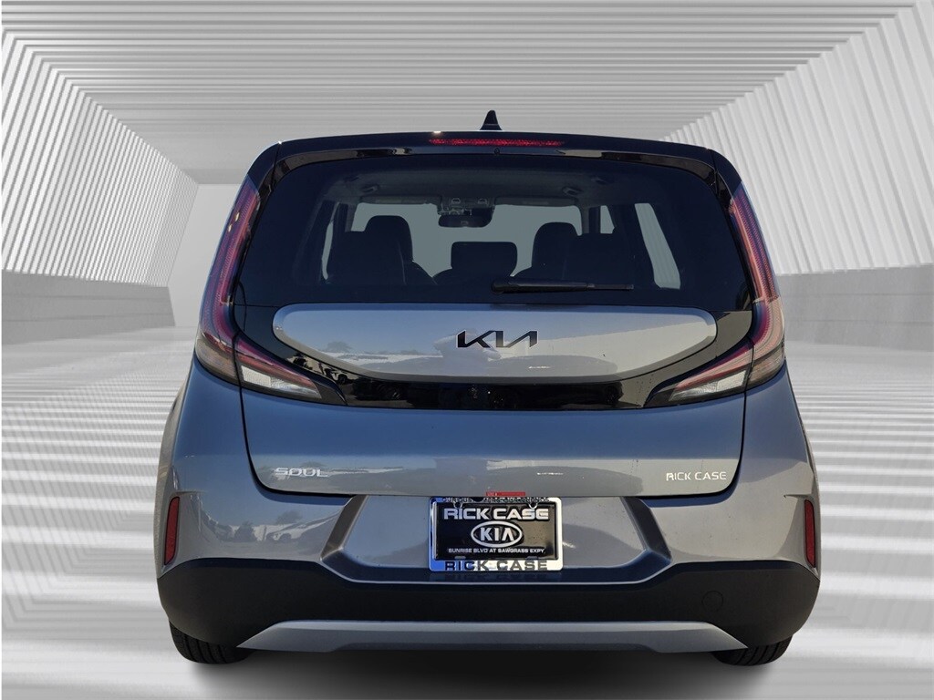 2025 Kia Soul LX photo 3