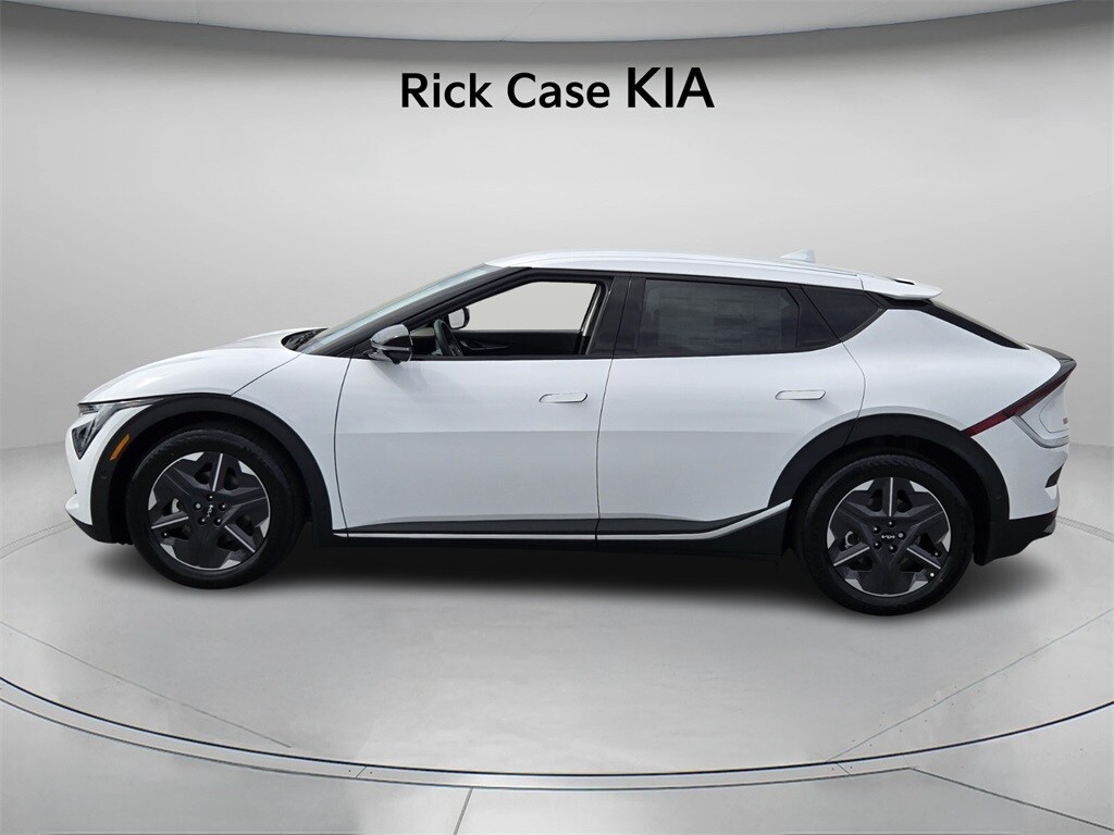 New 2025 Kia EV6 Light SUV