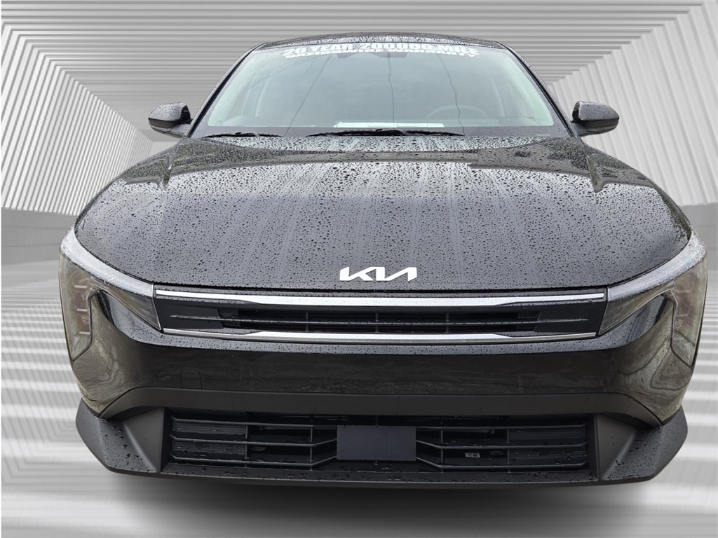 New 2025 Kia K4 LXS Sedan