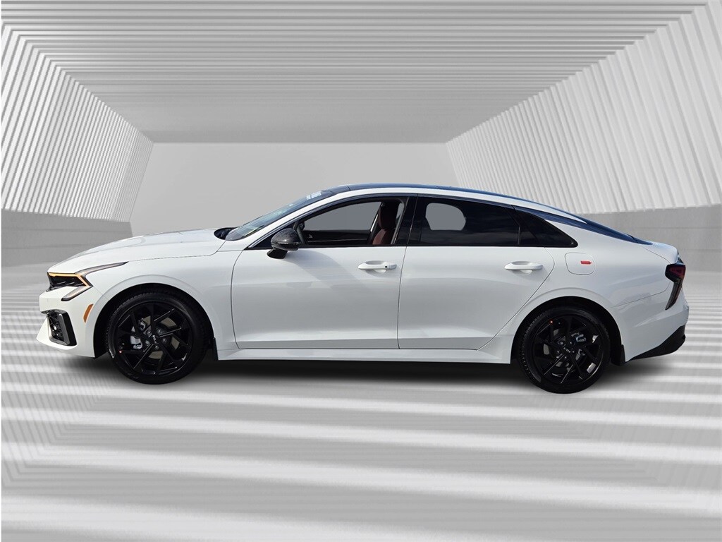 2026 Kia K5 GT-Line photo 2
