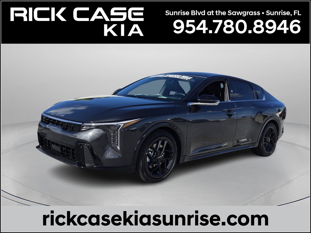 2025 Kia K4 GT-Line Turbo's photo