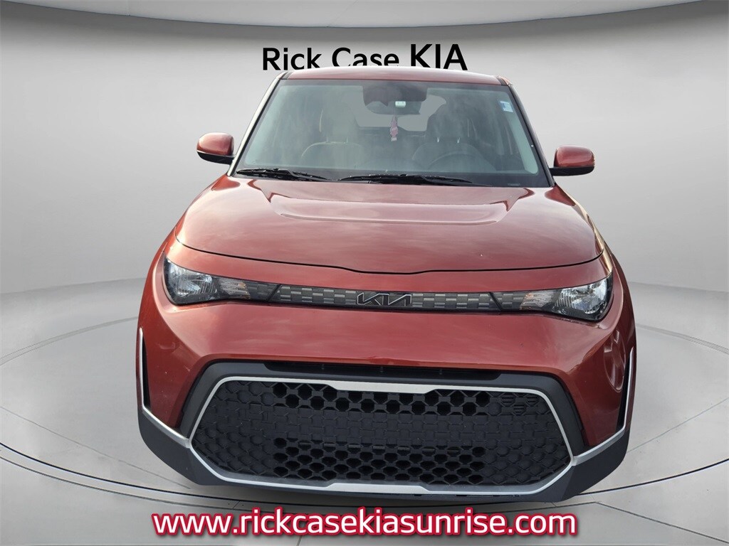 2023 Kia Soul LX photo 2