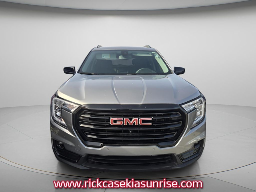 Used 2023 GMC Terrain SLT SUV