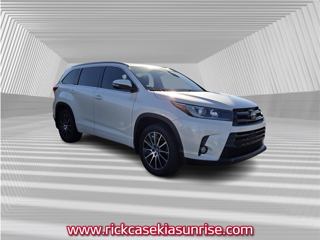 Used 2018 Toyota Highlander SUV