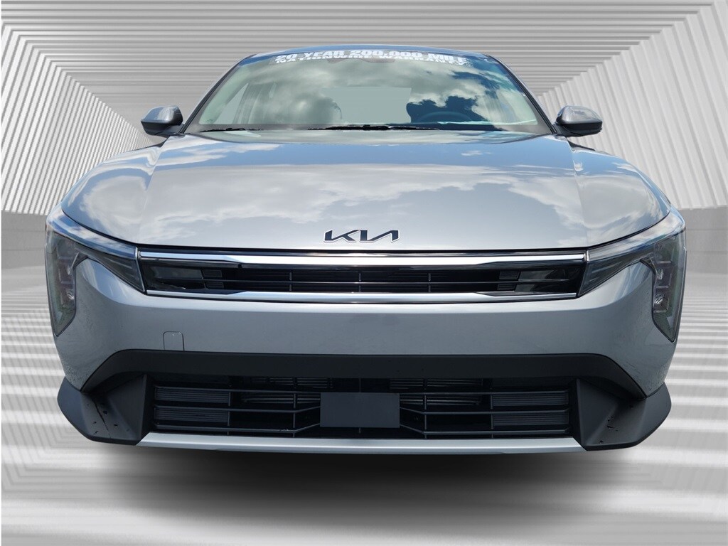 2025 Kia K4 EX photo 3